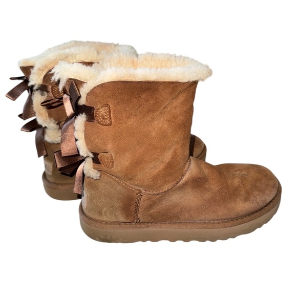 UGG Bailey Bow II Chestnut Tan Brown Short Uggs Fur - Picture 1 of 14